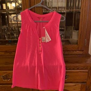 Lilly Pulitzer Essie top. Size medium.